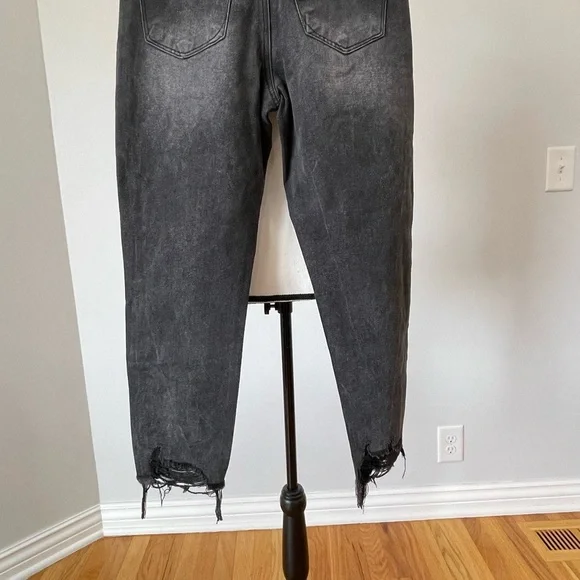 Insane Gene new with tags high waist girlfriend jeans size 24 fray black denim - Picture 11 of 13